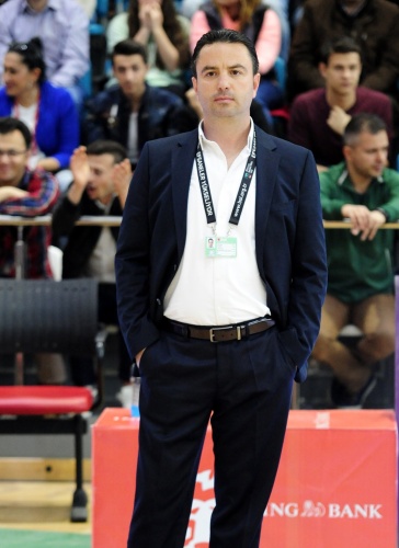 Muratbey Uşak Sportif : 64 - Banvit: 80