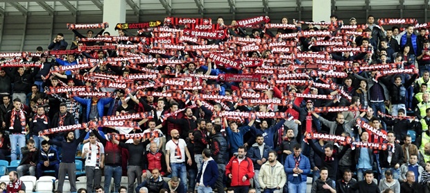 Muratbey Uşak Sportif: 79 - Pınar Karşıyaka: 72