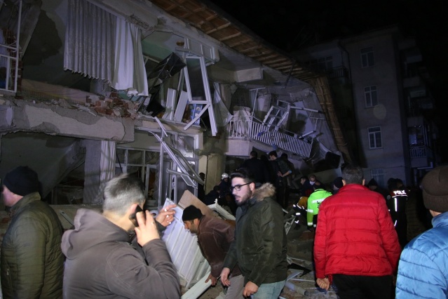 Elazığ da deprem
