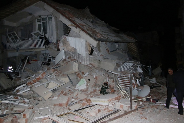 Elazığ da deprem