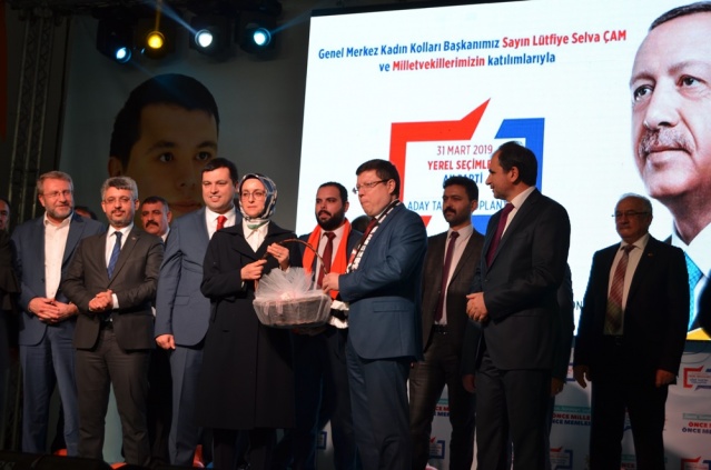 AK Parti Uşak Aday tanıtım töreni