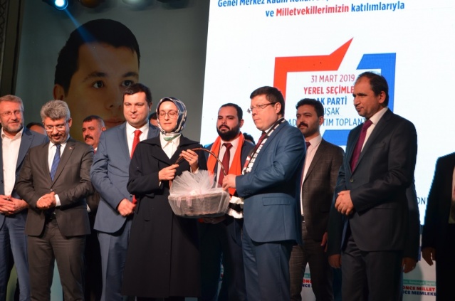 AK Parti Uşak Aday tanıtım töreni
