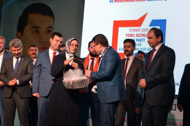 AK Parti Uşak Aday tanıtım töreni