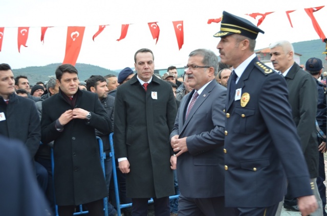UŞAK ŞEHİT POLİS NAZIM TUNCER'İ SON YOLCULUĞUNA UĞURLADI