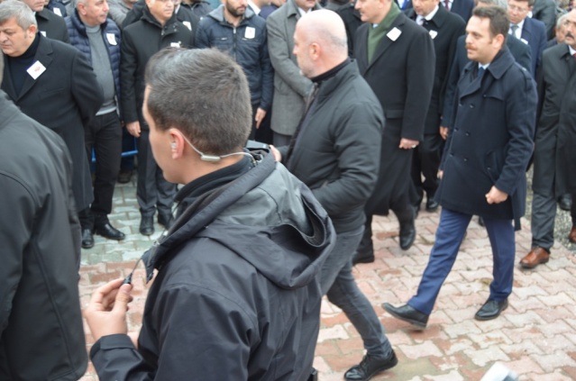 UŞAK ŞEHİT POLİS NAZIM TUNCER'İ SON YOLCULUĞUNA UĞURLADI