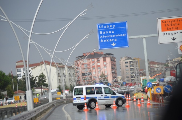Uşak Yağmur'a Teslim