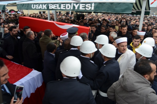 UŞAK ŞEHİT POLİS NAZIM TUNCER'İ SON YOLCULUĞUNA UĞURLADI