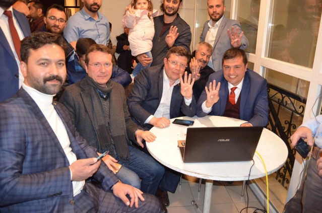 UŞAK'TA AK PARTİ KAZANDI
