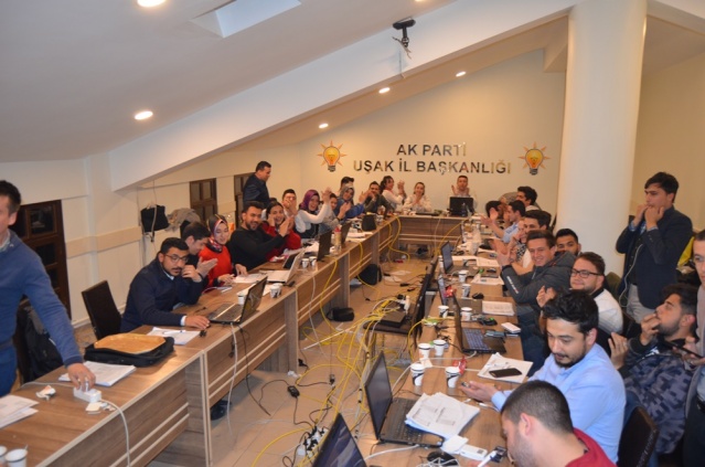 UŞAK'TA AK PARTİ KAZANDI