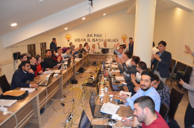 UŞAK'TA AK PARTİ KAZANDI