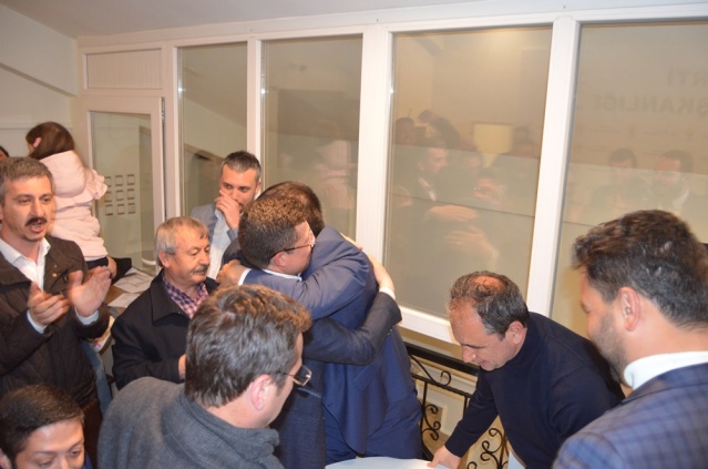 UŞAK'TA AK PARTİ KAZANDI
