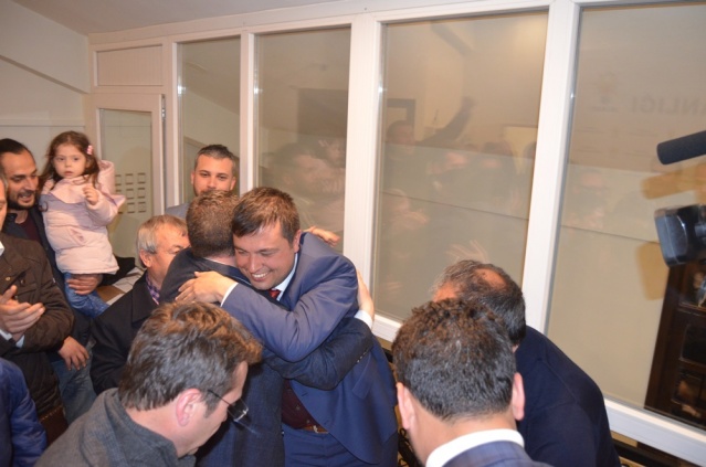 UŞAK'TA AK PARTİ KAZANDI