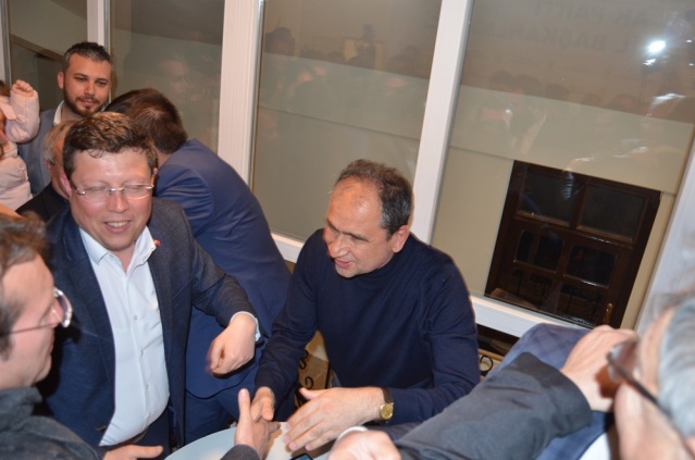 UŞAK'TA AK PARTİ KAZANDI