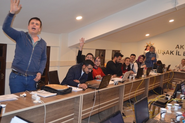 UŞAK'TA AK PARTİ KAZANDI