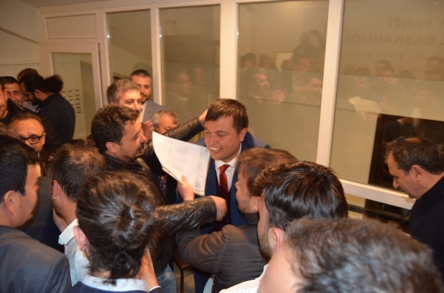 UŞAK'TA AK PARTİ KAZANDI