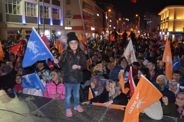 UŞAK'TA AK PARTİ KAZANDI