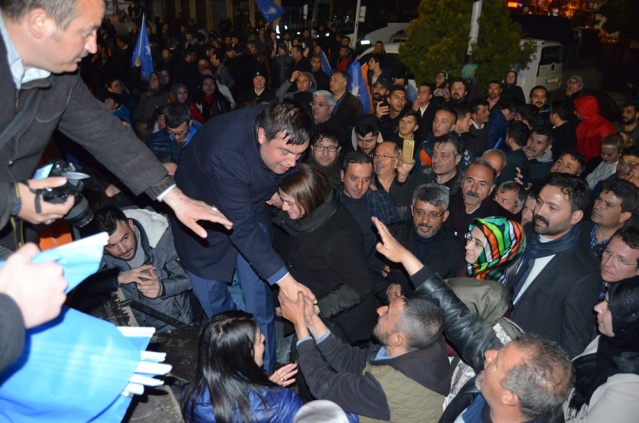 UŞAK'TA AK PARTİ KAZANDI