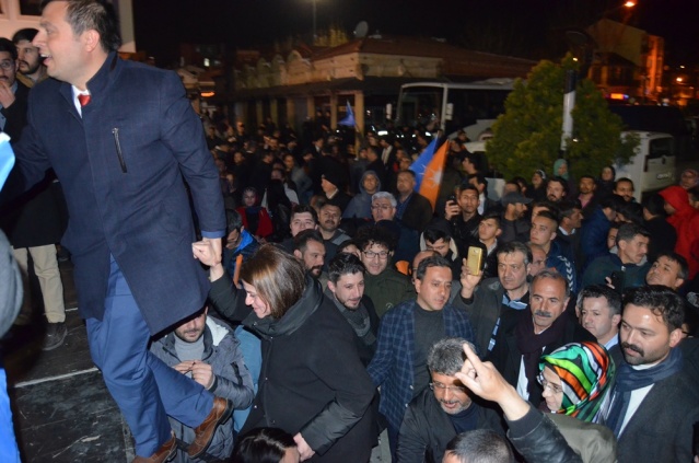 UŞAK'TA AK PARTİ KAZANDI