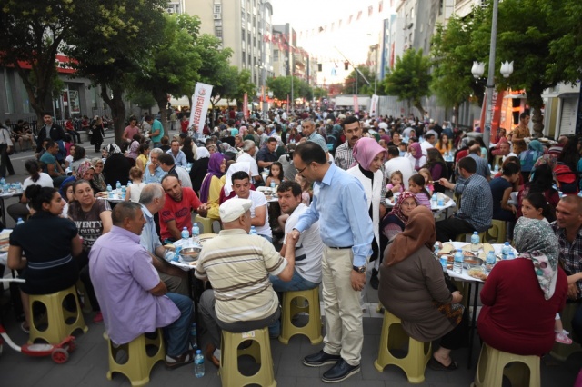 İsmetpaşa Caddesi 2016 İftarı
