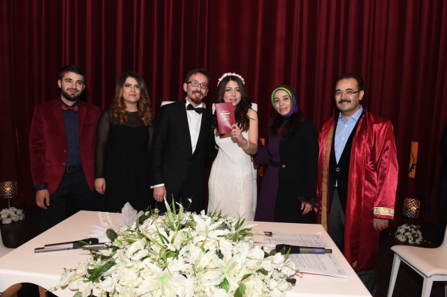 Sevgililer Gününde "evet" dediler