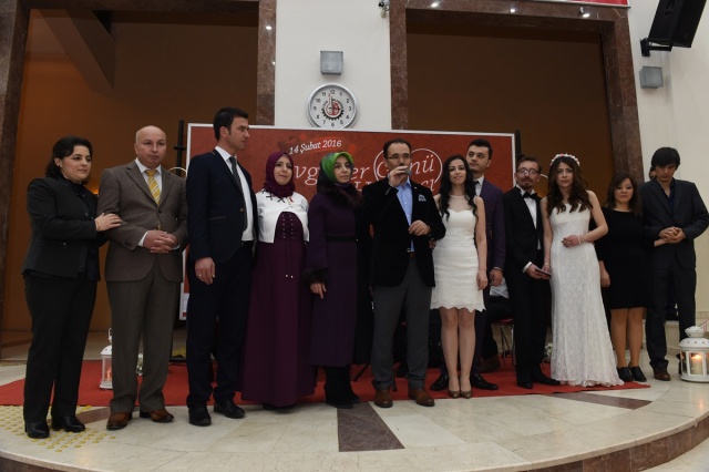 Sevgililer Gününde "evet" dediler