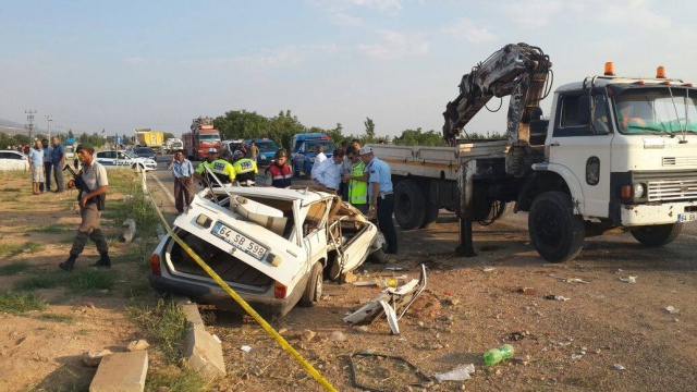 SİVASLI'DA KAZA 1 ÖLÜ 3 YARALI