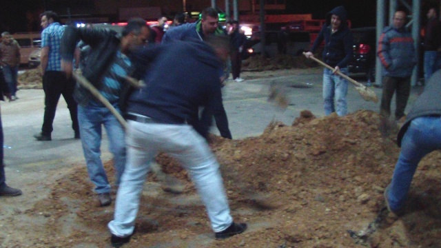 UŞAK BELEDİYESİ PAZAR ESNAFINI ÇILDIRTTI