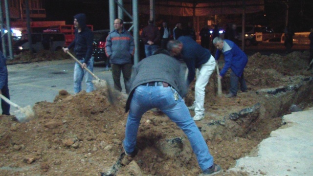 UŞAK BELEDİYESİ PAZAR ESNAFINI ÇILDIRTTI