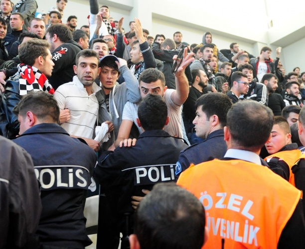 MURATBEY UŞAKSPORTİF BEŞİKTAŞI YENDİ