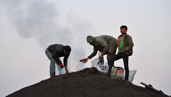 Odun Kömür İşçilerinin Kış mESAİSİ
