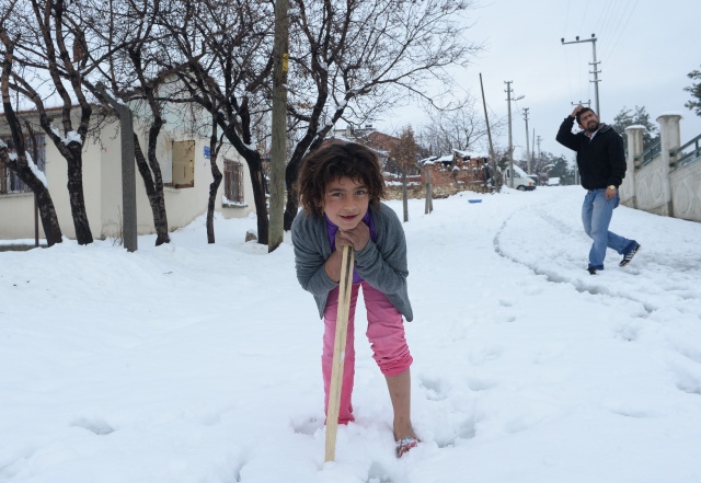 UŞAK'TAN MUHTEŞEM KAR MANZARALARI