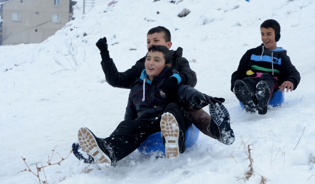 UŞAK'TAN MUHTEŞEM KAR MANZARALARI
