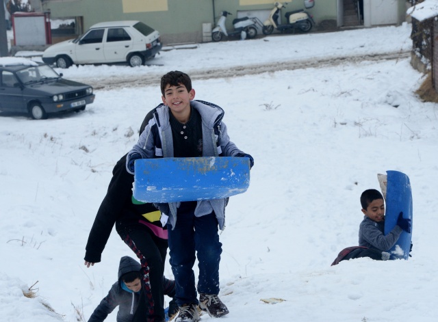 UŞAK'TAN MUHTEŞEM KAR MANZARALARI