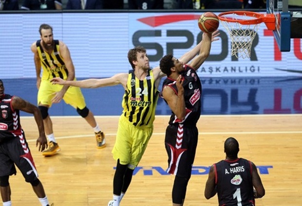 Fenerbahçe: 98 - Muratbey Uşak Sportif: 67