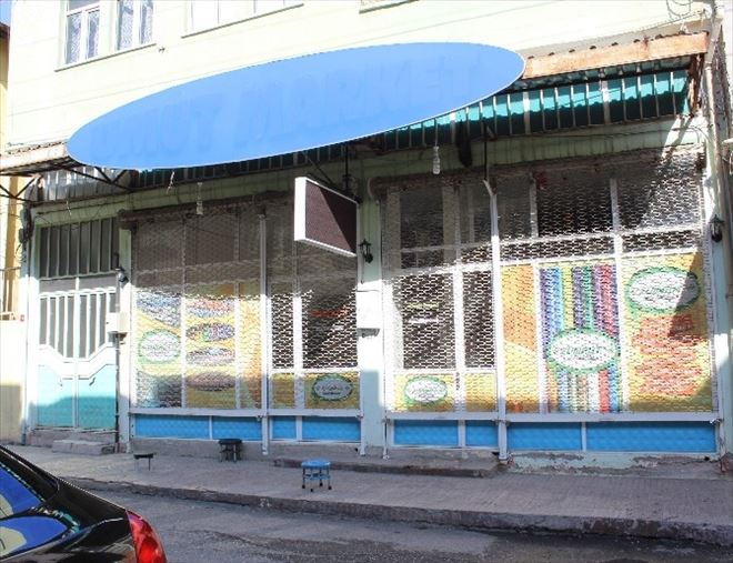 İslam Çay Evi’nin Yerini Kiralayan Tabelacı İş Yerini Kapattı