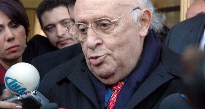 9. CUMHURBAŞKANI SÜLEYMAN DEMİREL VEFAT ETTİ