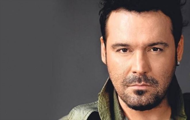 Ünlü Sanatçı Yaşar İzmir’de Konser Verecek