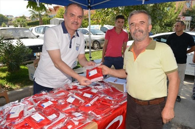 Pamukkale Belediyesi 10 Bin Bayrak Dağıtacak
