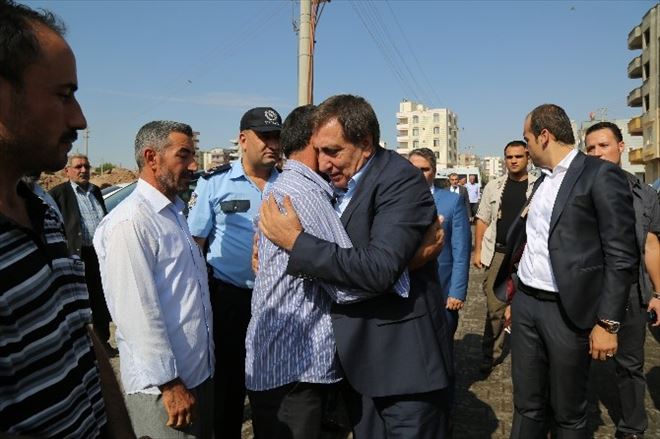 Şanlıurfa Valisi Küçük Şehit Polisin Taziyesine Katıldı