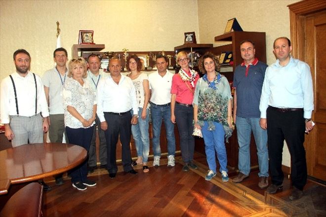 Orman Alanındaki Avrupalı Uzmanlardan Taşköprü Çıkartması