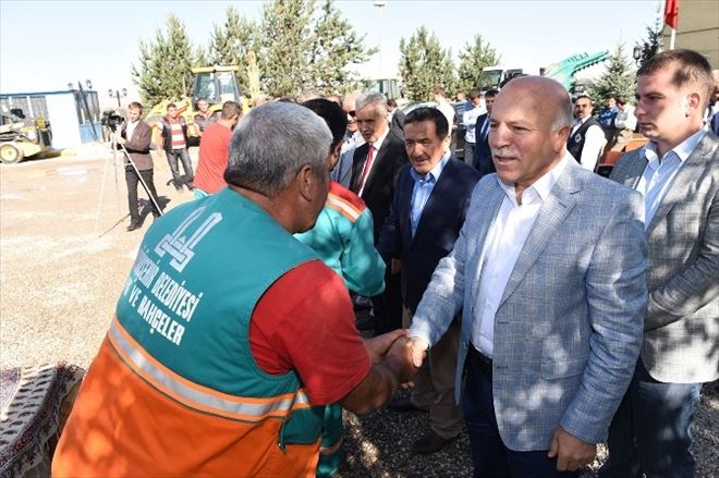 Sekmen: “Erzurum’da Hizmette Devrim Yapıyoruz”