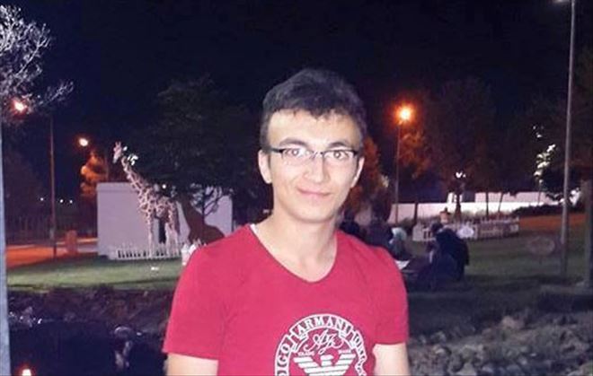 GEDİZ´DE TRAFİK KAZASI: 1 ÖLÜ, 2 YARALI