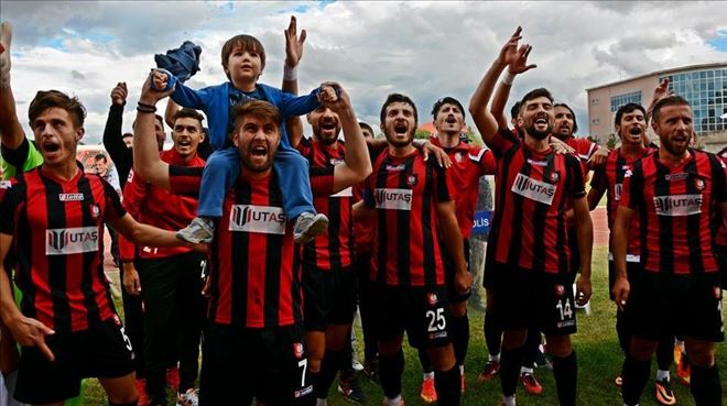 UTAŞ UŞAKSPOR´TAN BAYRAM HEDİYESİ