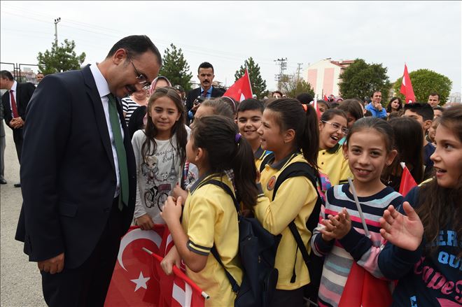 Eğitime Belediye Desteği Devam Edecek