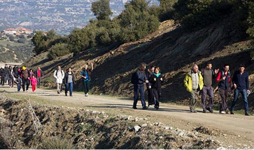 Yürüyüşçüler Uşak Taşyaran Vadisinde