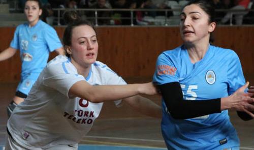 GENÇUŞAKSPOR`DAN ÇİFTE TRANSFER