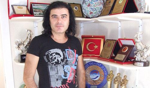 ÇİVRİLLİ SANATÇI EFE KÖYÜNE SANAT MÜZESİ AÇIYOR