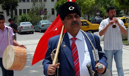 ADEM BABAYI KAYBETTİK