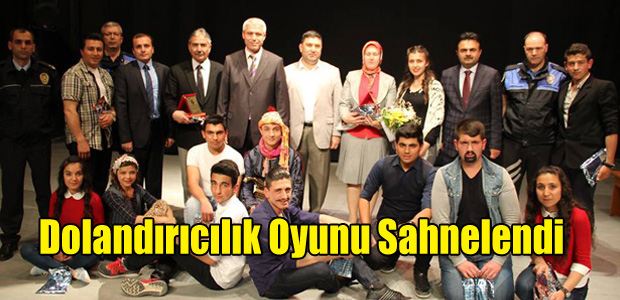TELEFONDA DOLANDIRICILIK OYUNU SAHNELENDİ