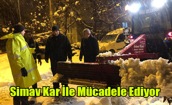 SİMAV'DA KAR TEMİZLEME ÇALIŞMALARI SÜRÜYOR